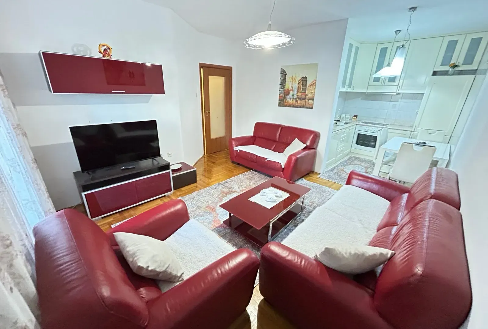 Izdavanje, dvosoban stan, 60m², Preko Morače, Podgorica