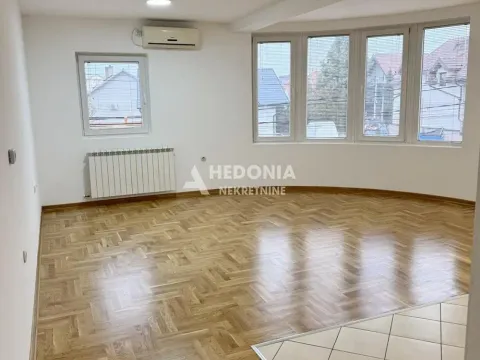 Prodaja, trosoban stan, 65m², Altina, Beograd - image 1