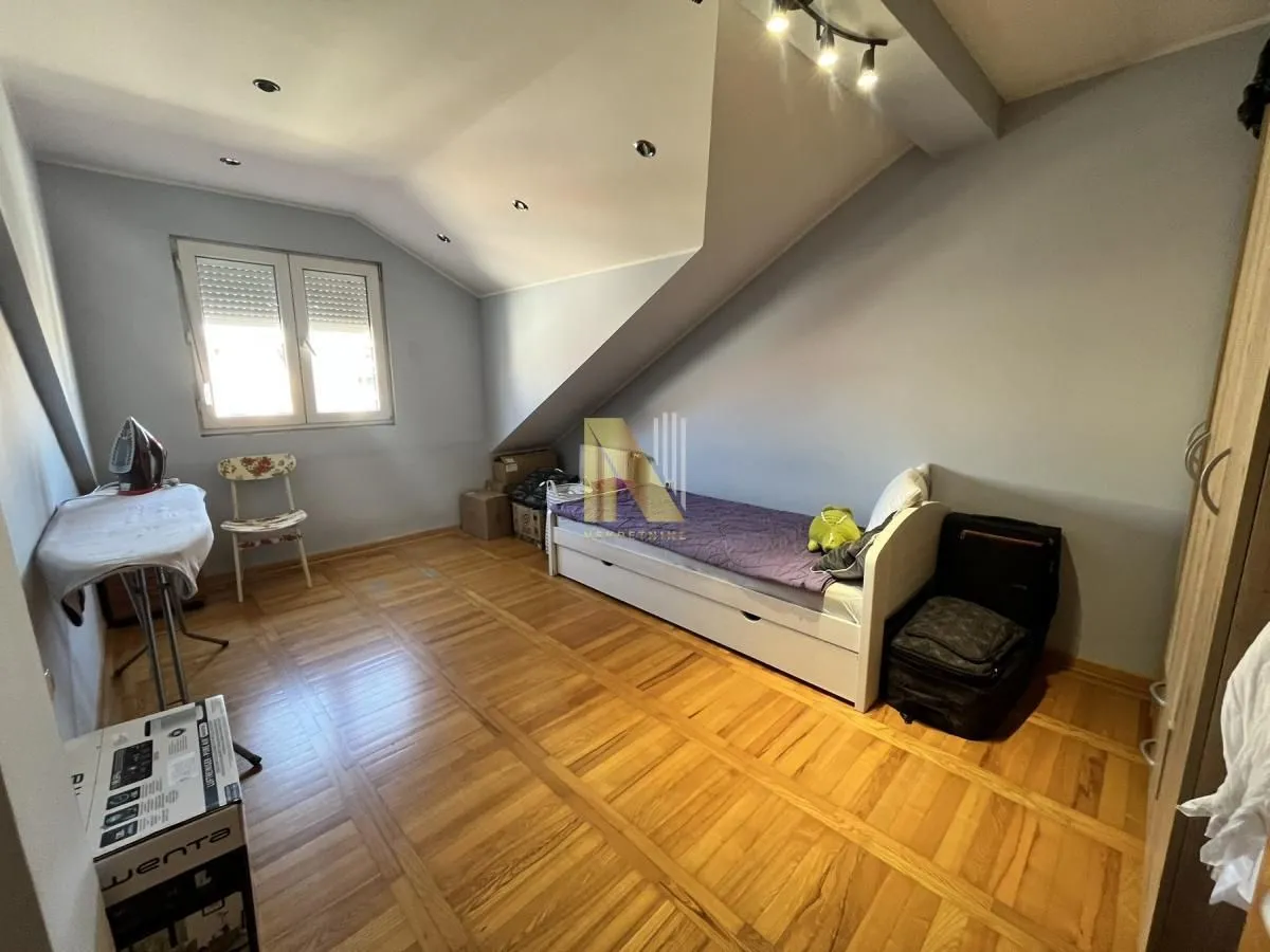 Prodaja, stan, 120m², Nova Detelinara, Novi Sad Sve Podlokacije