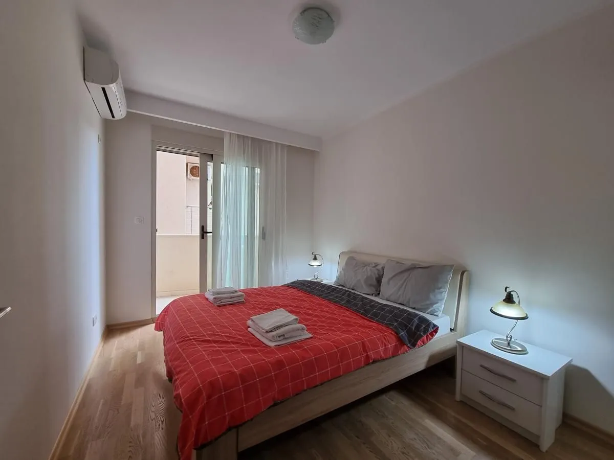 Prodaja, dvosoban stan, 94m², Bečići, Budva