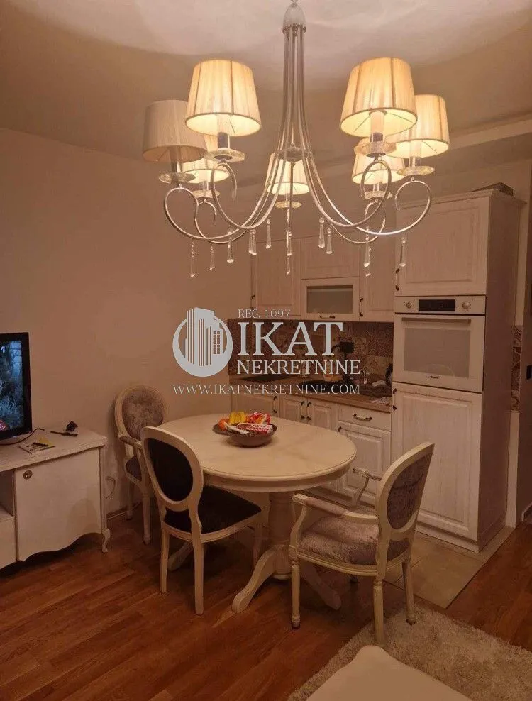 Prodaja, dvosoban stan, 57m², Gajevi, Zlatibor