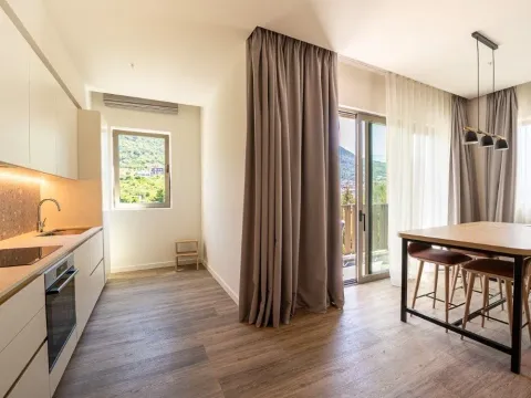 Sale, two bedroom apartment, 91m², Porto Montenegro, Tivat - image 6