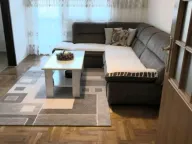 Izdavanje, dvosoban stan, 70m², Zlatica, Podgorica - image 1