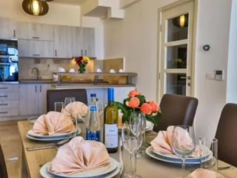 Rent, house, 150m², Reževići, Budva - image 5