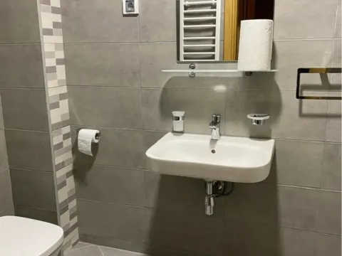 Izdavanje, jednosoban stan, 46m², Kava, Tivat - image 5