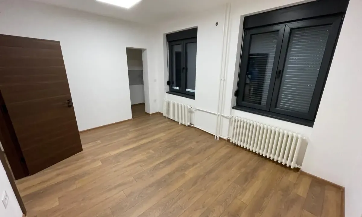Prodaja, dvosoban stan, 60m², Stari grad, Novi Sad
