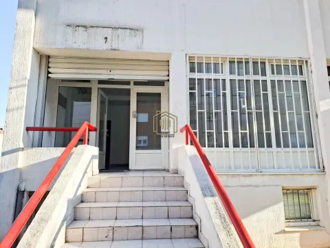 Rent, office space, 34m², Stari Aerodrom, Podgorica - image 1