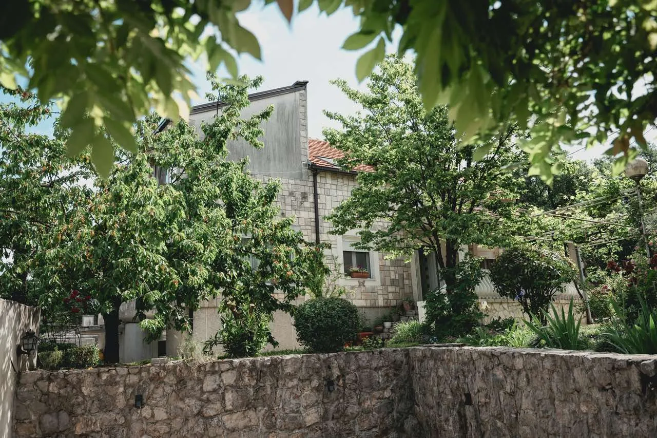 Prodaja, kuća, 350m², Vranići, Podgorica