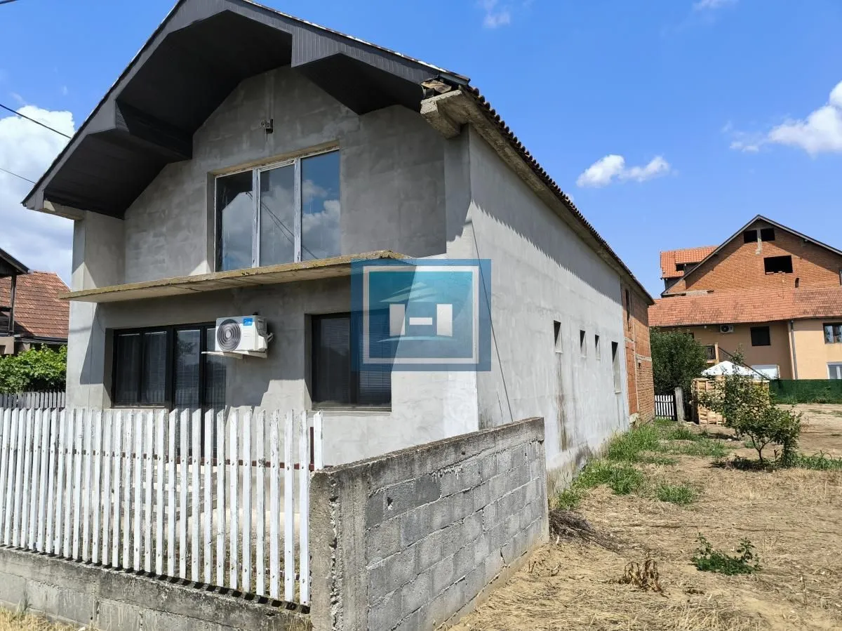 Sale, house, 232m², Ćuprija, Srbija