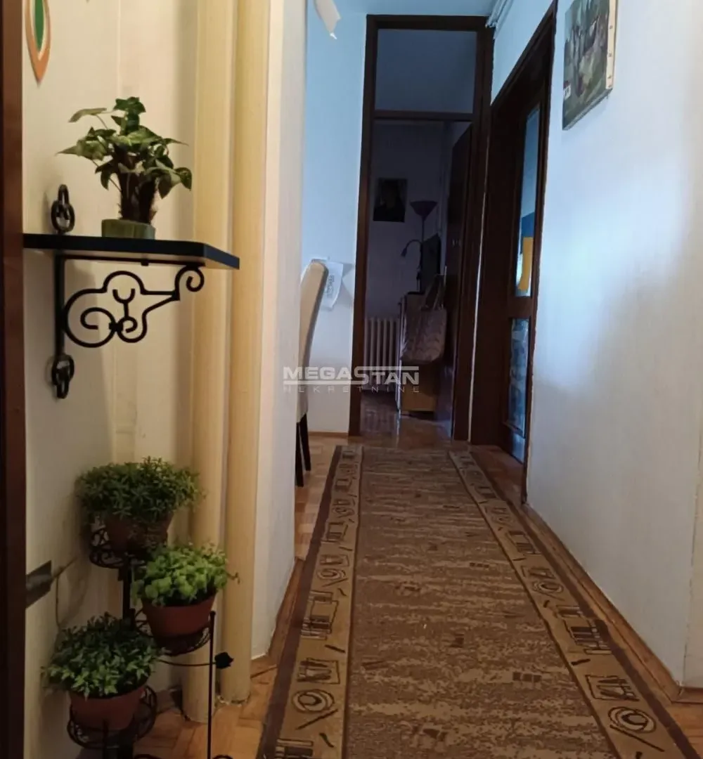 Sale, three bedroom apartment, 73m², Vidikovački venac, Rakovica