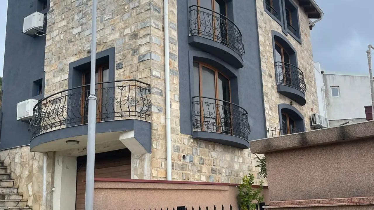 Prodaja, kuća, 277m², Bečići, Budva