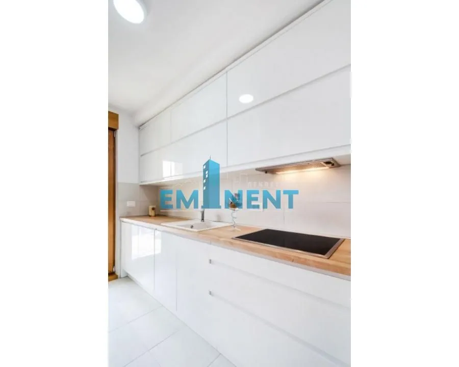 Izdavanje, trosoban stan, 60m², Novi Beograd Blok 67, Novi Beograd Sve Podlokacije