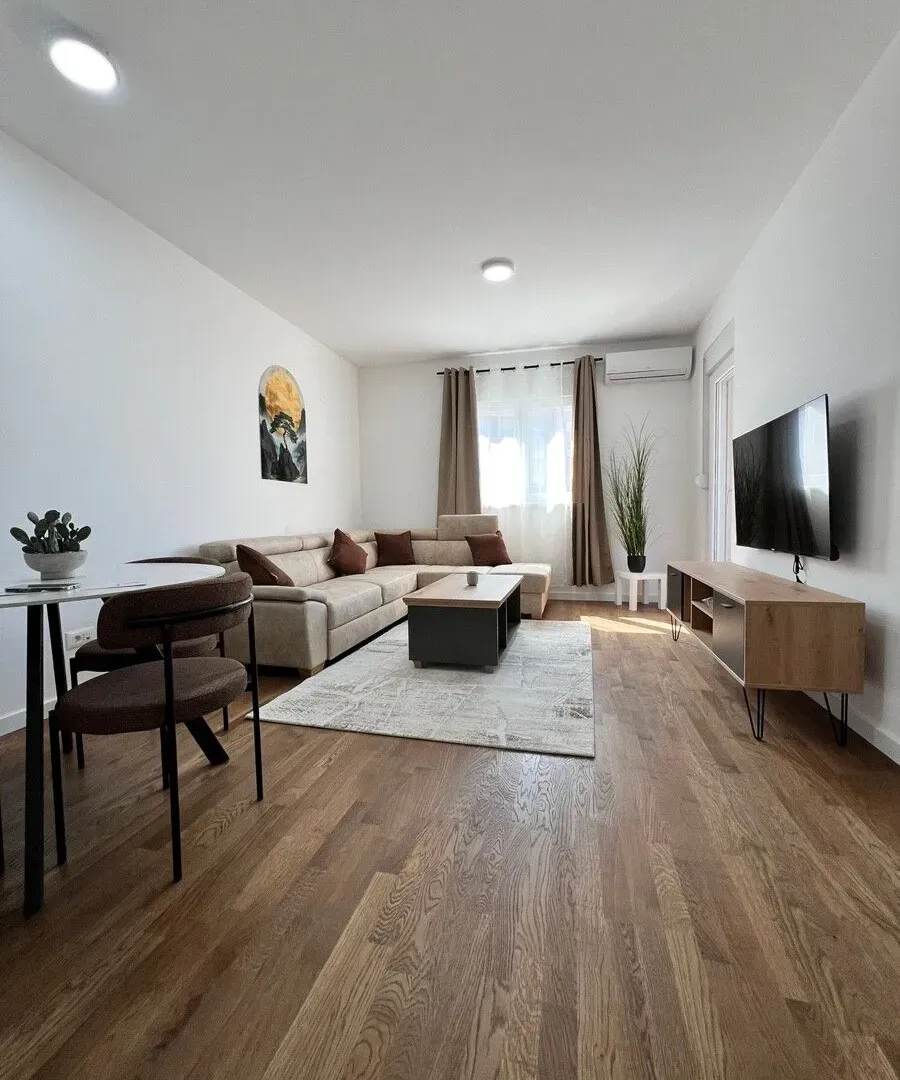 Rent, one bedroom apartment, 46m², Stari Aerodrom, Podgorica