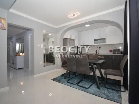 Prodaja, kuća, 345m², Strelište, Pančevo - image 13