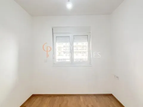 Prodaja, stan, 46m², Stari Aerodrom, Podgorica - image 4