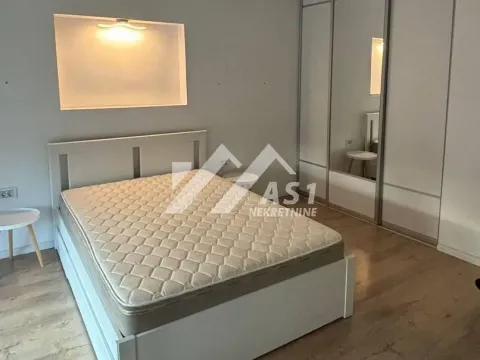 Izdavanje, jednosoban stan, 45m², Centar, Novi Sad - image 4