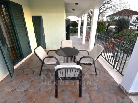 Prodaja, kuća, 370m², Zabjelo, Podgorica - image 41