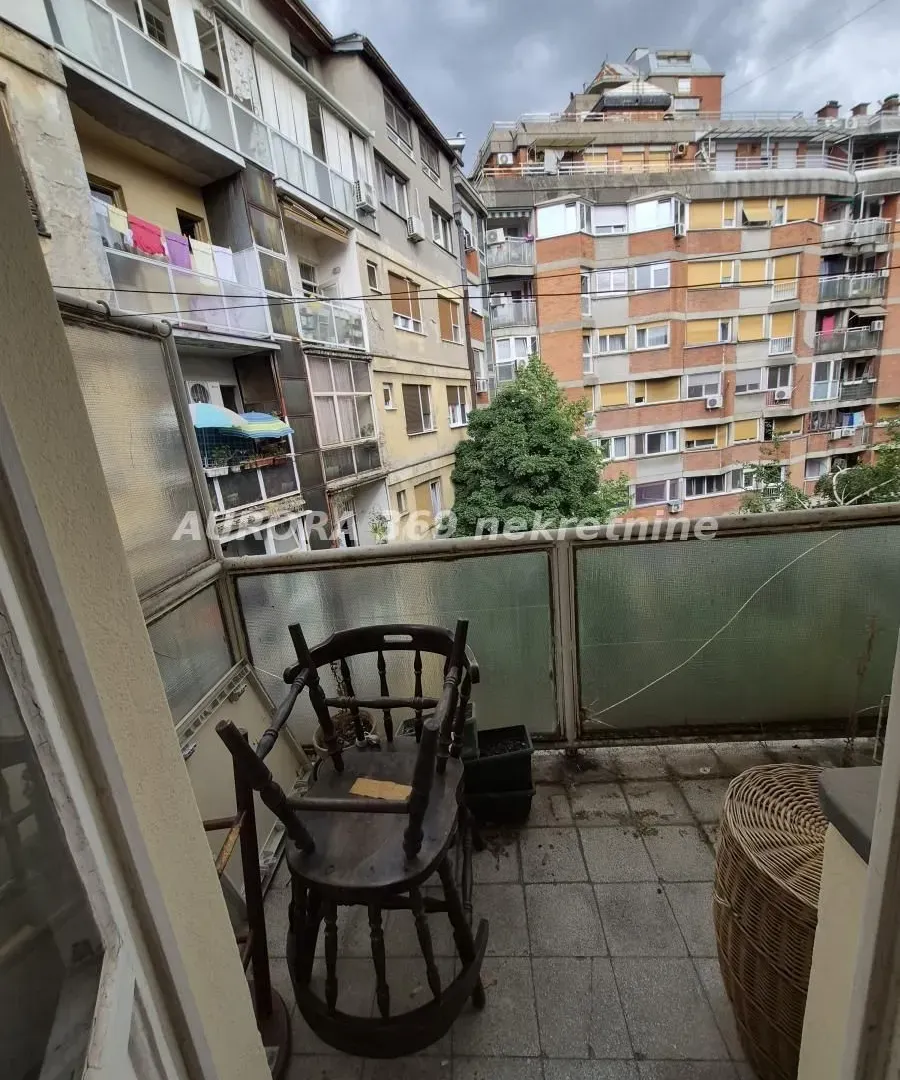Sale, three bedroom apartment, 75m², Vračar Hram, Vračar Sve Podlokacije