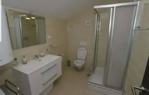 Rent, three bedroom apartment, 110m², Babin Do, Budva - image 9