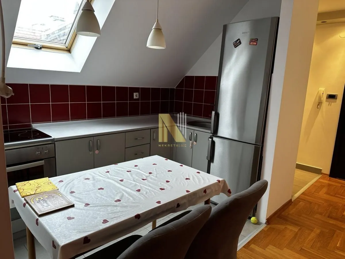 Izdavanje, dvosoban stan, 51m², Sajmište, Novi Sad