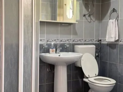 Izdavanje, jednosoban stan, 60m², Igalo, Herceg Novi - image 3