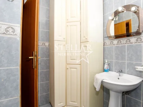 Rent, one bedroom apartment, 40m², City Kej, Podgorica - image 9