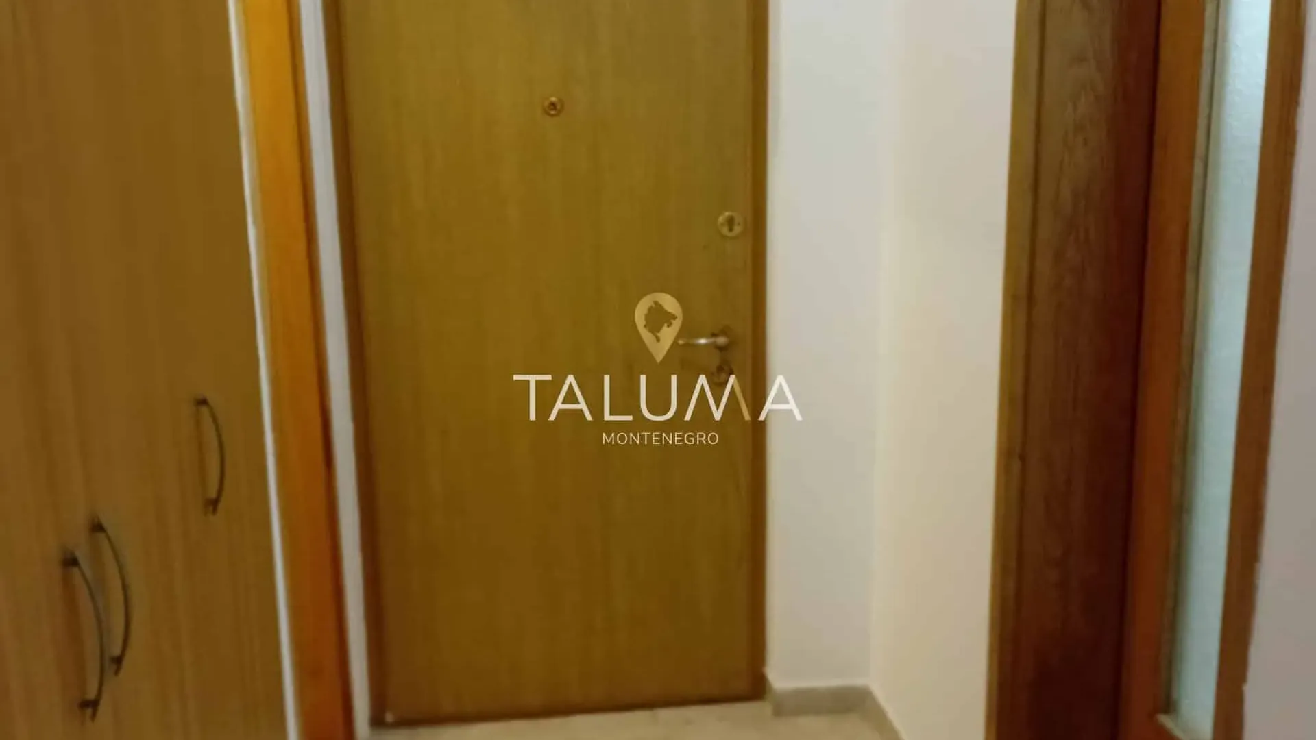 Prodaja, dvosoban stan, 141m², Stari Aerodrom, Podgorica