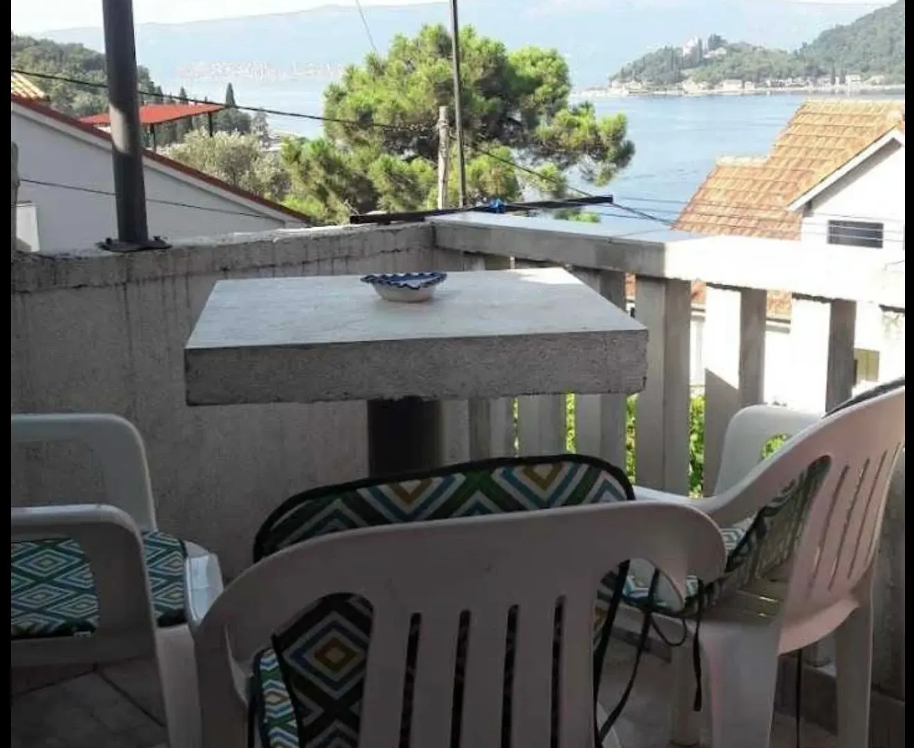 Izdavanje, jednosoban stan, 45m², Lepetani, Tivat