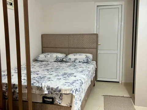 Izdavanje, garsonjera, 35m², Budva, Crna Gora - image 7