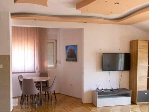 Rent, apartment, 45m², Ljubović, Podgorica - image 3
