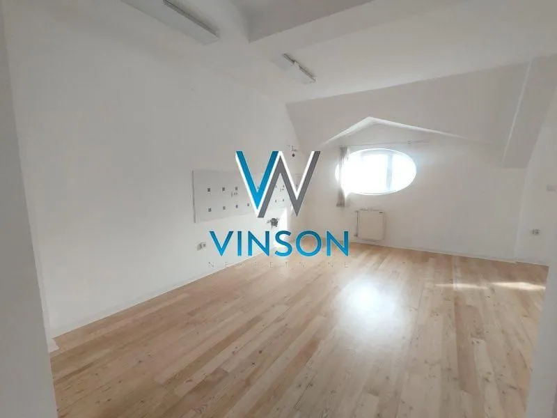 Prodaja, četvorosoban stan, 136m², Centar, Novi Sad