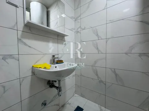 Izdavanje, dvosoban stan, 70m², Stari Aerodrom, Podgorica - image 7