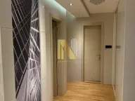 Izdavanje, dvosoban stan, 60m², Centar, Novi Sad - image 17