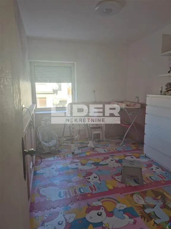 Izdavanje, četvorosoban stan, 100m², Voždovac Sve Podlokacije, Beograd