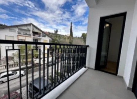 Izdavanje, dvosoban stan, 60m², Gorica C, Podgorica - image 7