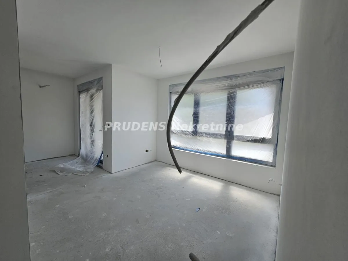 Prodaja, dvosoban stan, 53m², Banovo Brdo, Beograd
