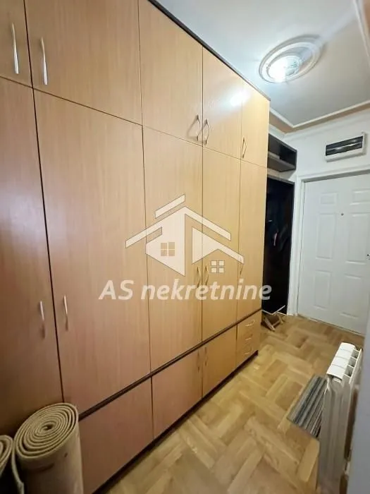 Izdavanje, trosoban stan, 60m², Brace Jerković, Voždovac Sve Podlokacije