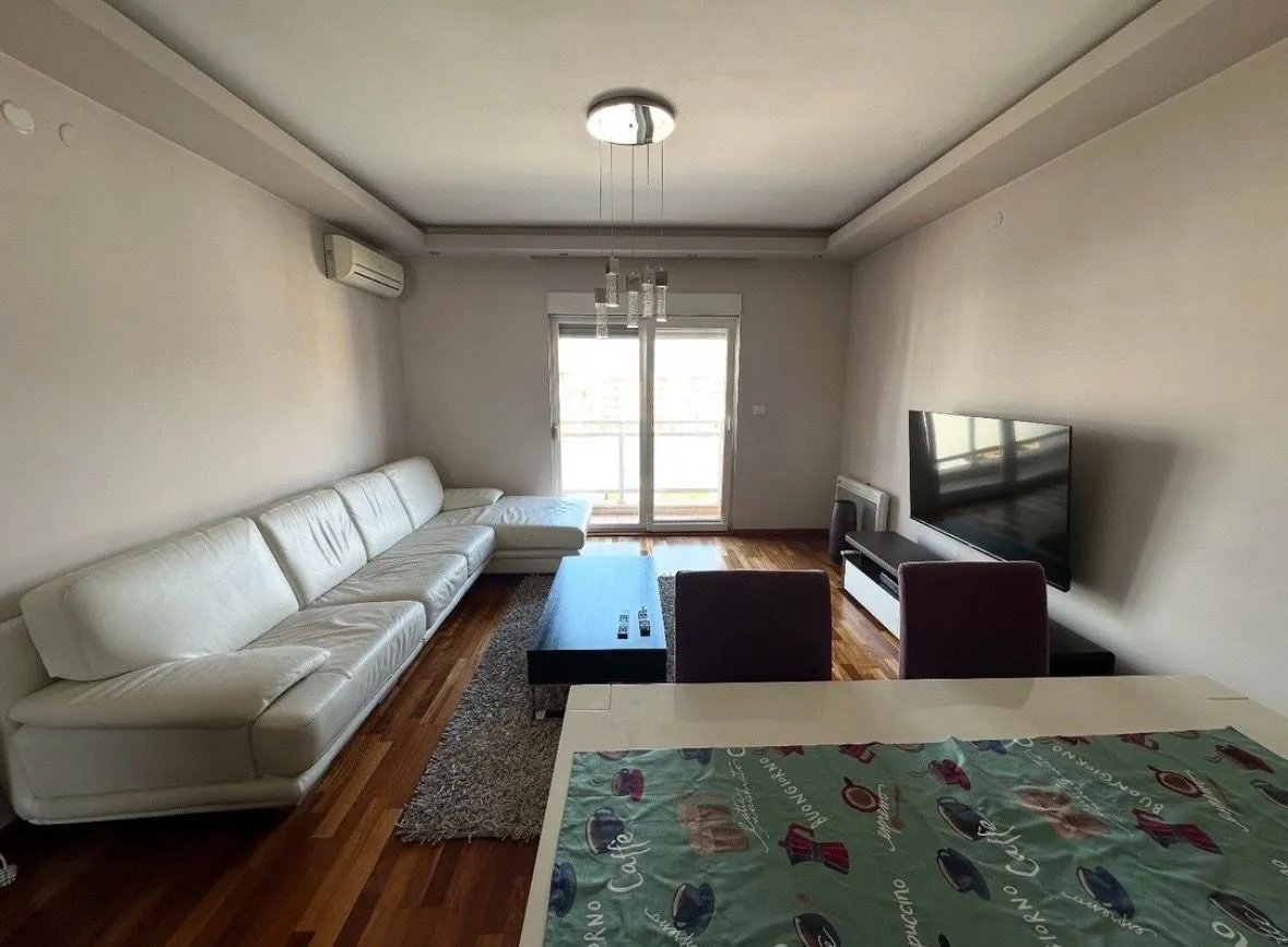 Rent, one bedroom apartment, 53m², City Kvart, Podgorica