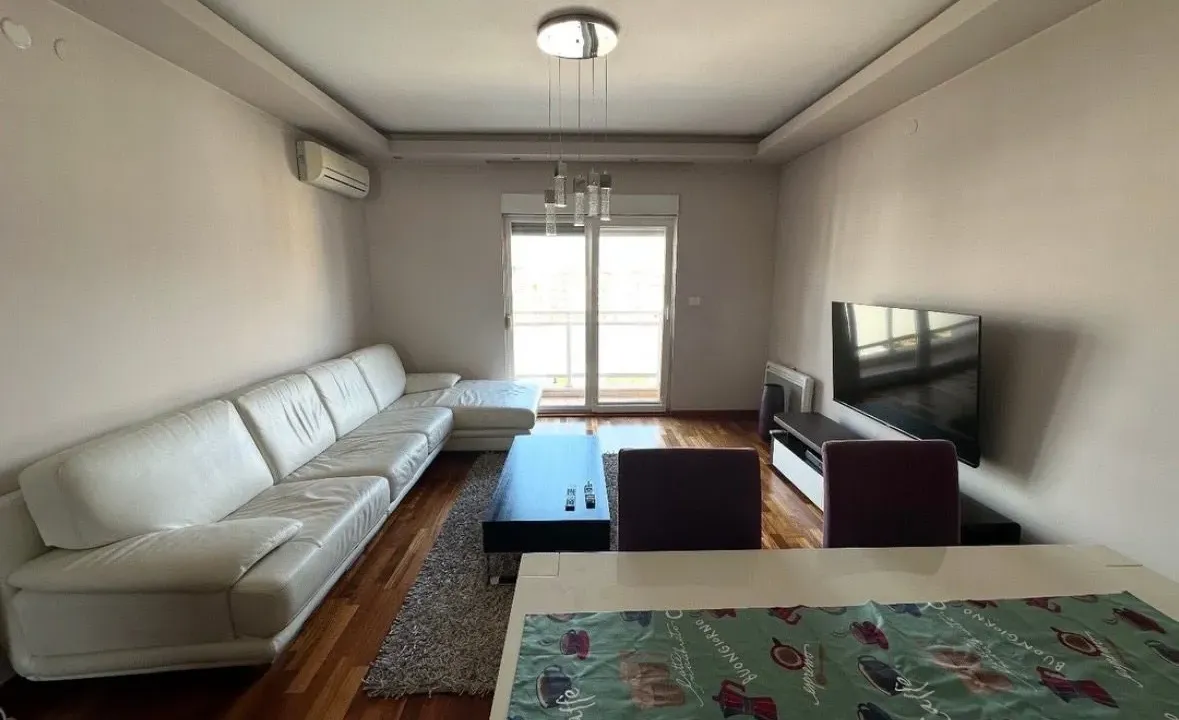 Rent, one bedroom apartment, 53m², City Kvart, Podgorica