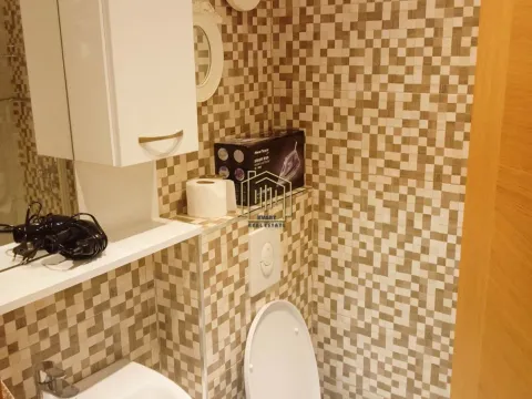 Izdavanje, jednosoban stan, 48m², City Kvart, Podgorica - image 6