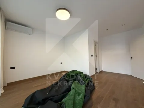 Sale, house, 225m², Gornja Gorica, Podgorica - image 14