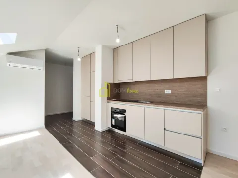 Prodaja, jednosoban stan, 45m², Tološi, Podgorica - image 2