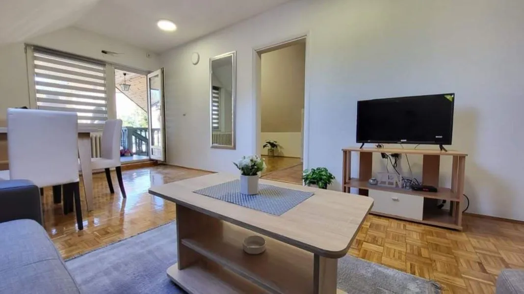 Izdavanje, trosoban stan, 80m², Detelinara, Novi Sad Sve Podlokacije