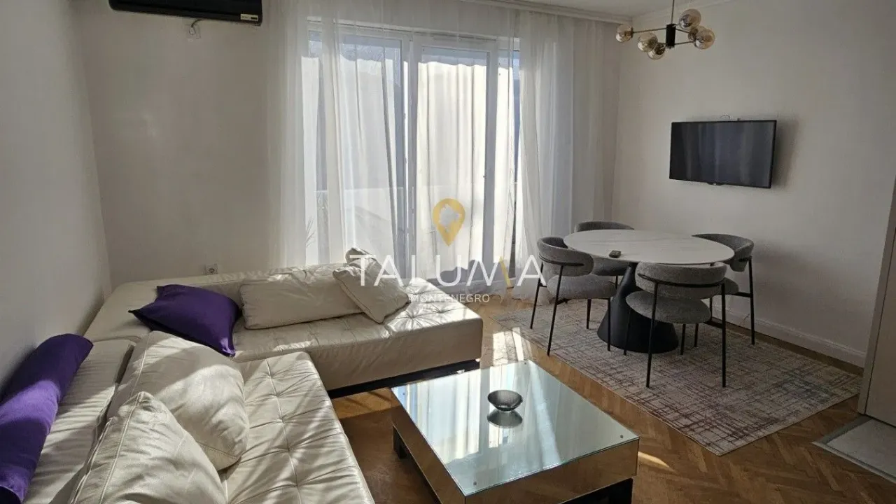 Izdavanje, dvosoban stan, 70m², Preko Morače, Podgorica