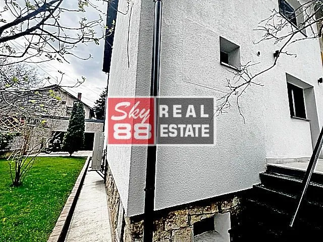 Prodaja, kuća, 233m², Banovo Brdo, Beograd