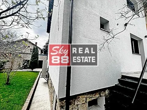 Prodaja, kuća, 233m², Banovo Brdo, Beograd - image 3