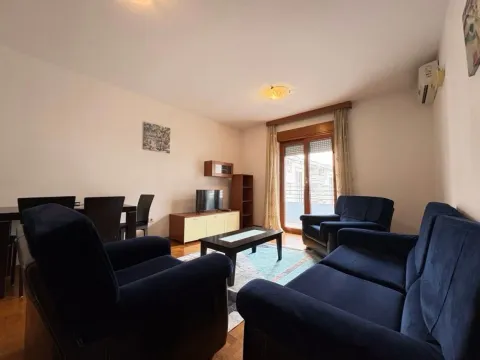 Izdavanje, jednosoban stan, 54m², Podgorica, Crna Gora - image 1