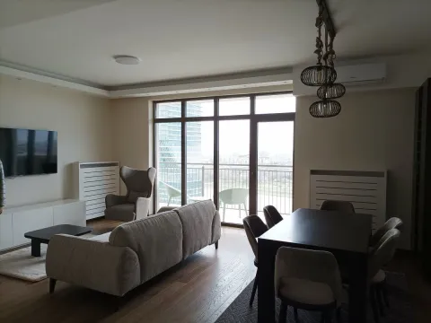 Izdavanje, četvorosoban stan, 120m², Beograd Na Vodi, Beograd - image 4