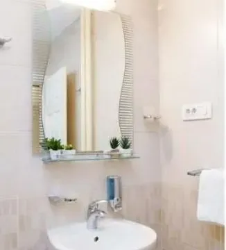 Izdavanje, dvosoban stan, 44m², Stari Grad, Beograd - image 17