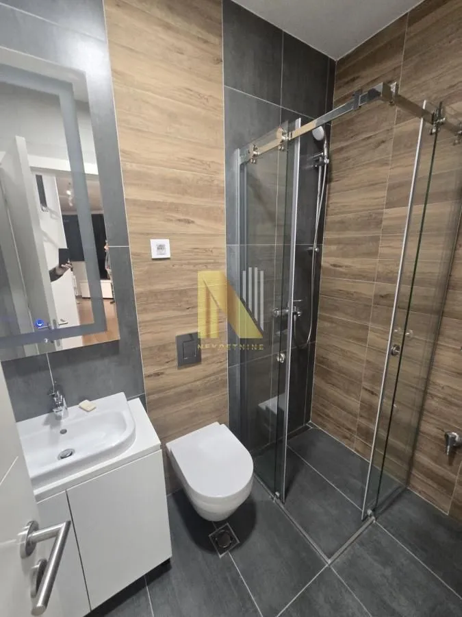 Prodaja, jednosoban stan, 49m², Centar, Novi Sad